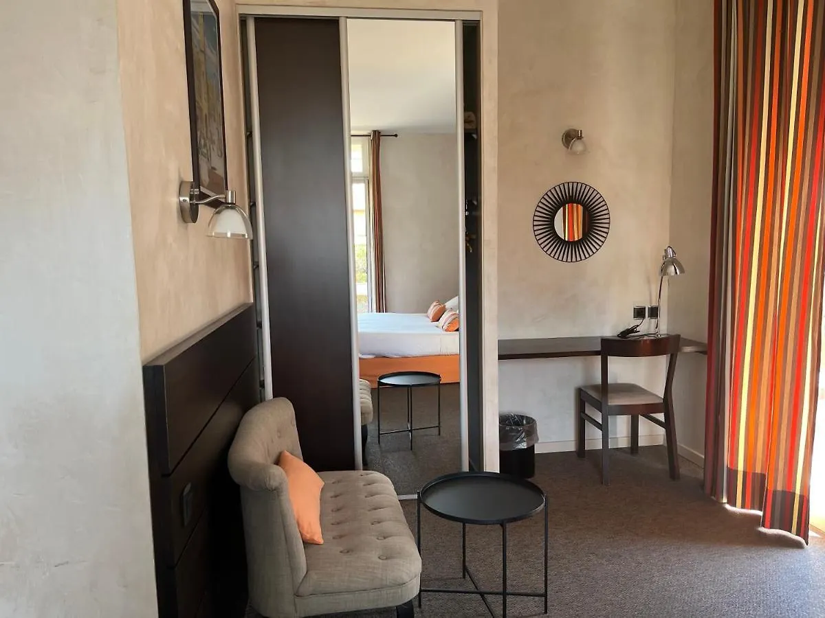 ***  Hotel Le Synaya à Sanary-sur-Mer France