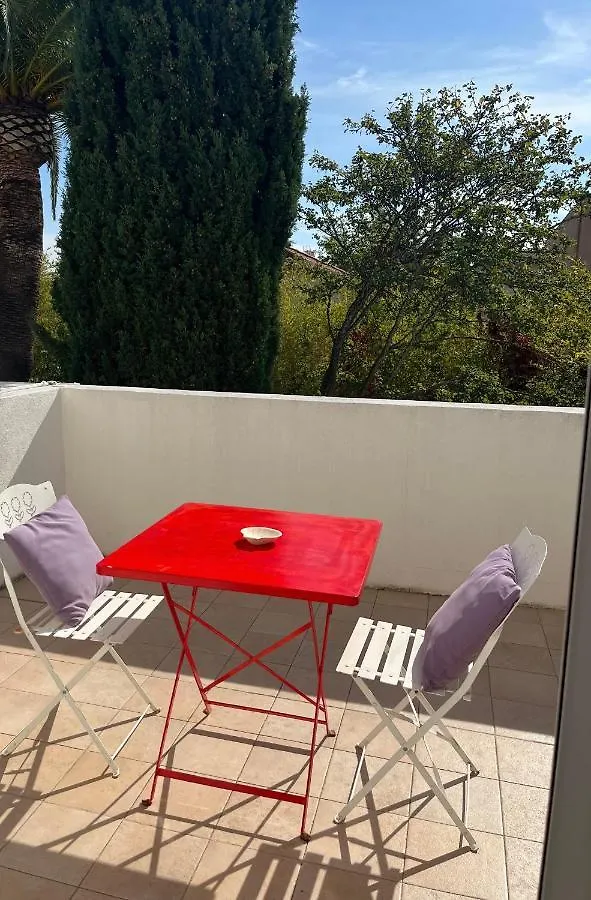 Hotel Le Synaya à Sanary-sur-Mer 3*,