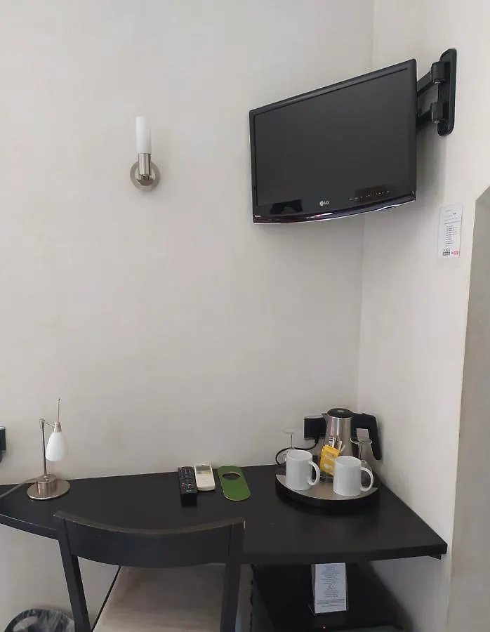 ***  Hotel Le Synaya Sanary-sur-Mer France