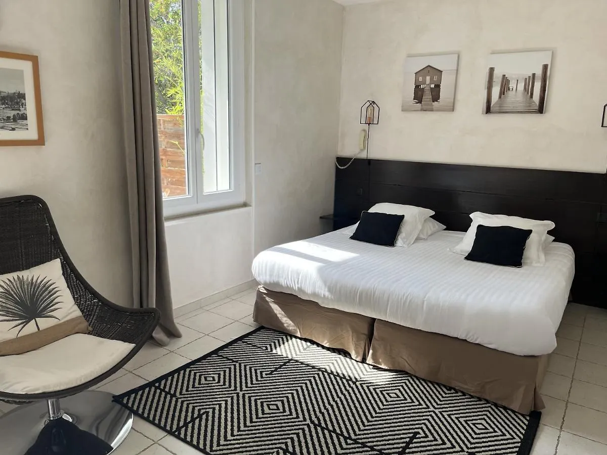 Hotel Le Synaya Sanary-sur-Mer 3*,