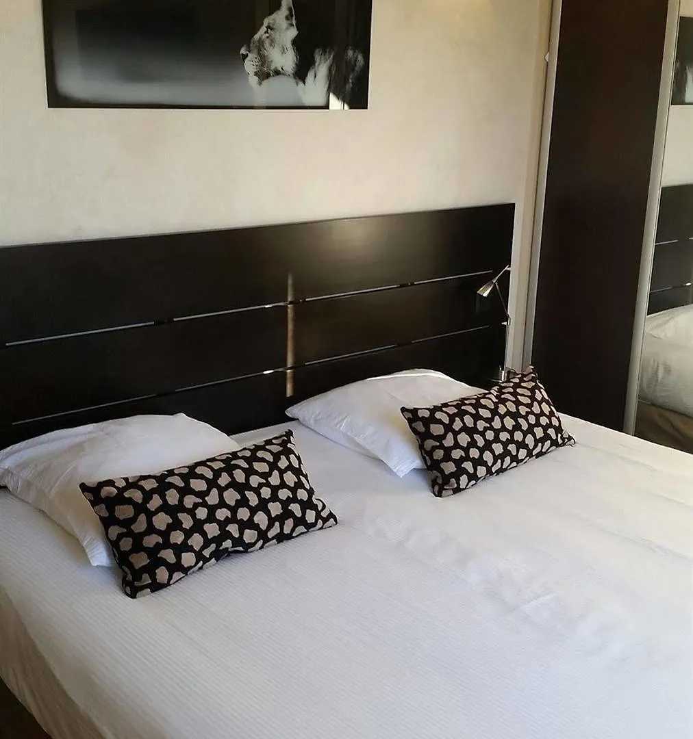Hotel Le Synaya Sanary-sur-Mer 3*,  France