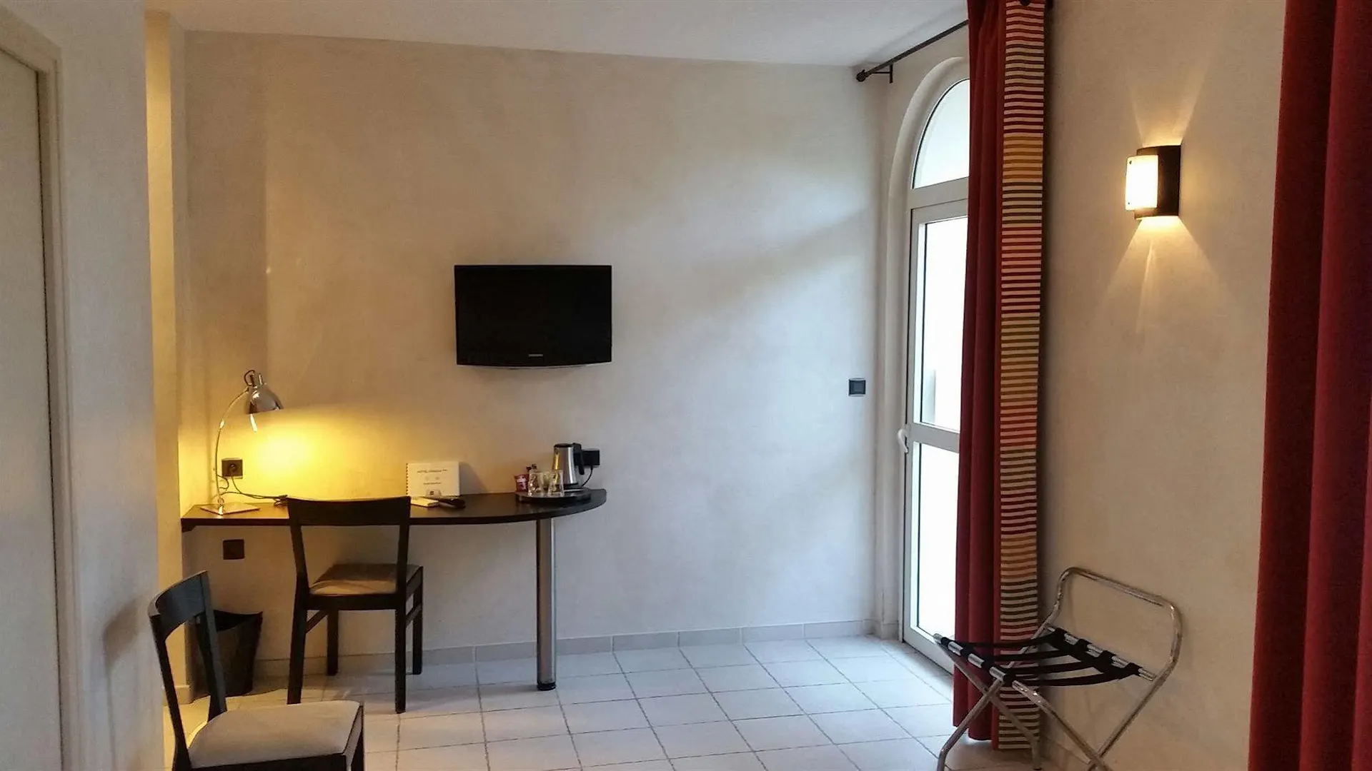 Hotel Le Synaya Sanary-sur-Mer 3*,  France